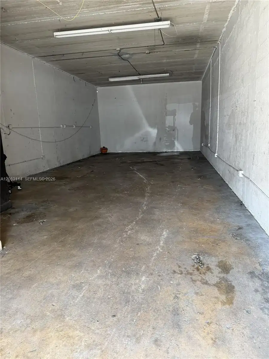 2563 NW 23rd St, Miami FL 33142 photo 4