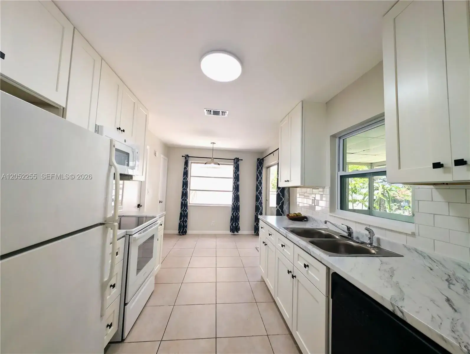 888 SW 62nd Ave, North Lauderdale FL 33068 photo 2