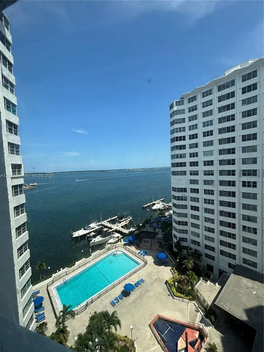 801 Brickell Bay Dr # 1265, Miami FL 33131 photo 2