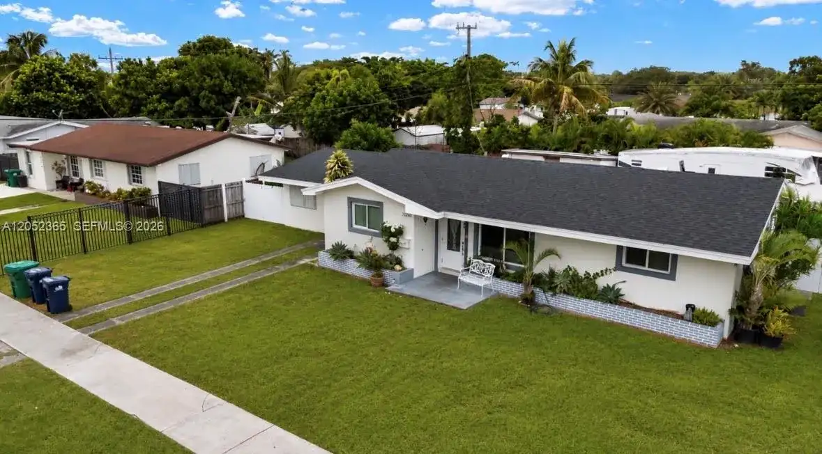 11241 SW 177th St, Miami FL 33157 photo 2