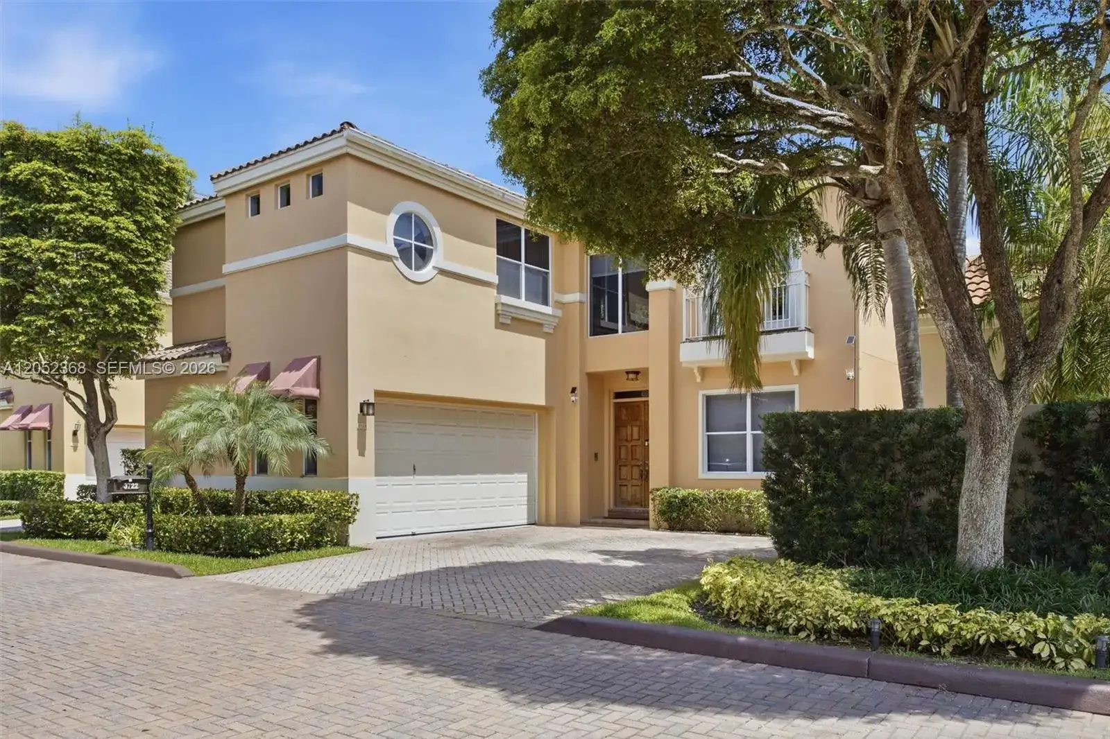 3722 NE 208th Ter, Aventura FL 33180 photo 2