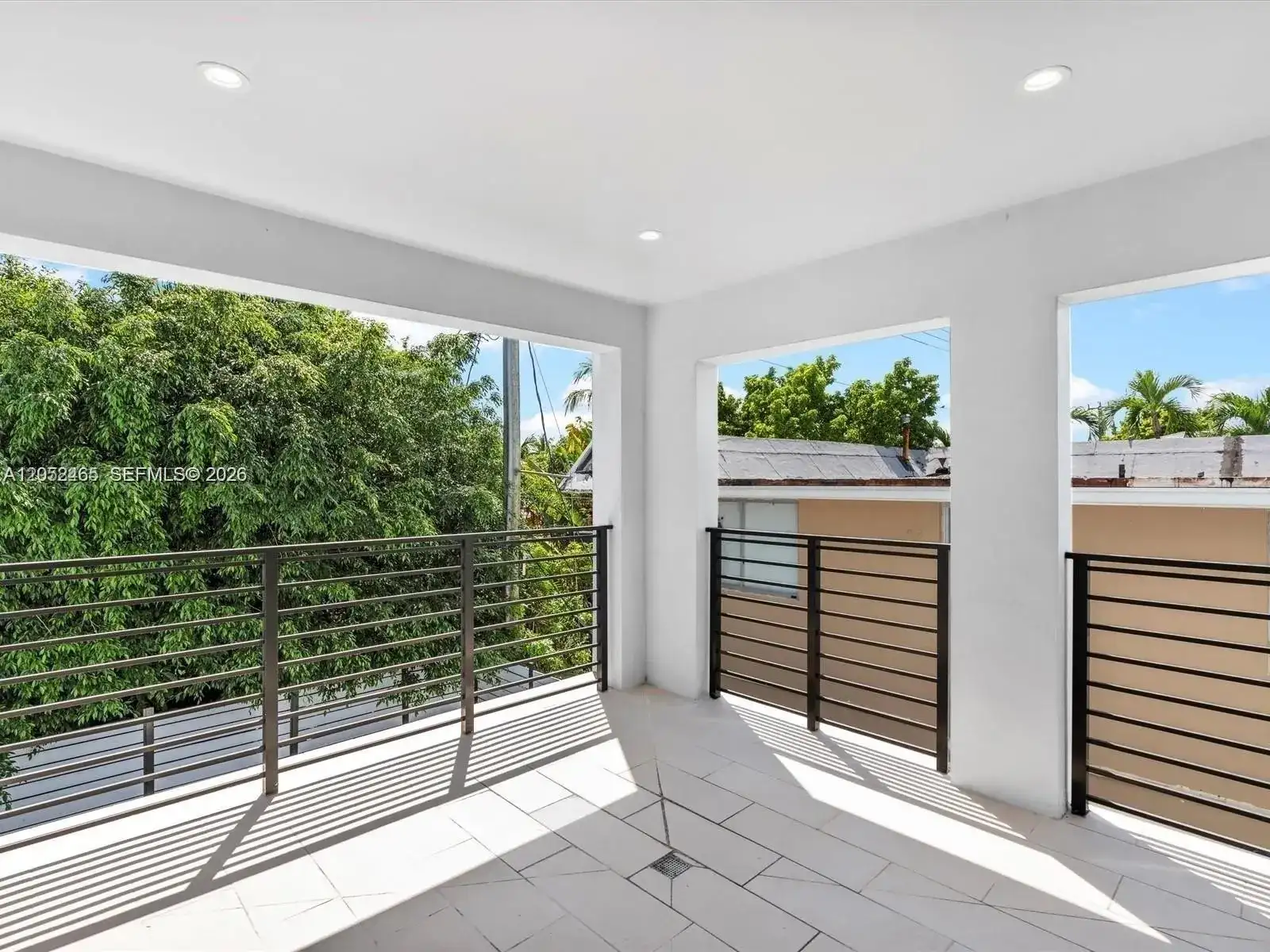 1134 71st St # 3, Miami Beach FL 33141 photo 2