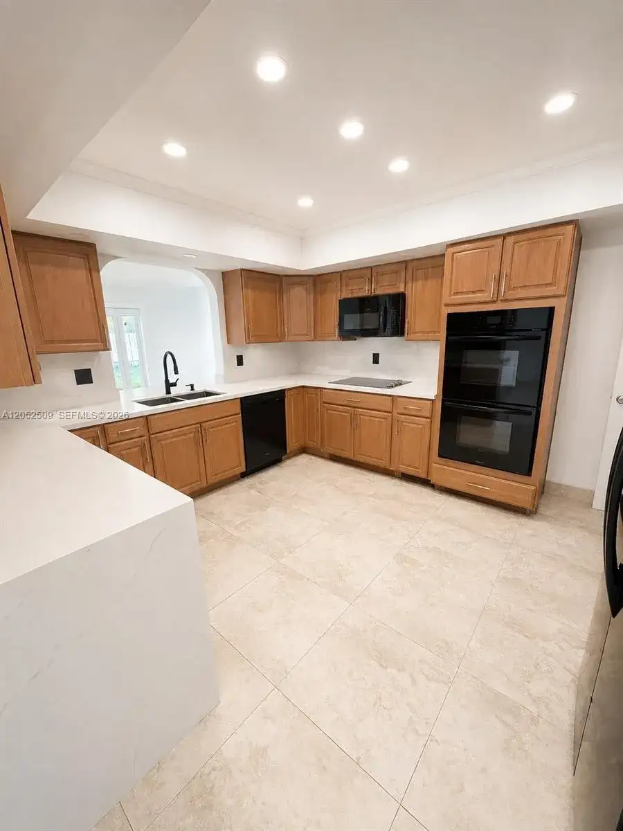 3710 N 54th Ave, Hollywood FL 33021 photo 4