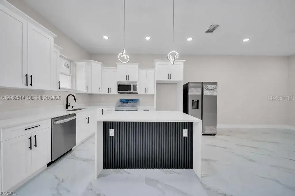 225/227 Homer Ave S, Lehigh Acres FL 33973 photo 4