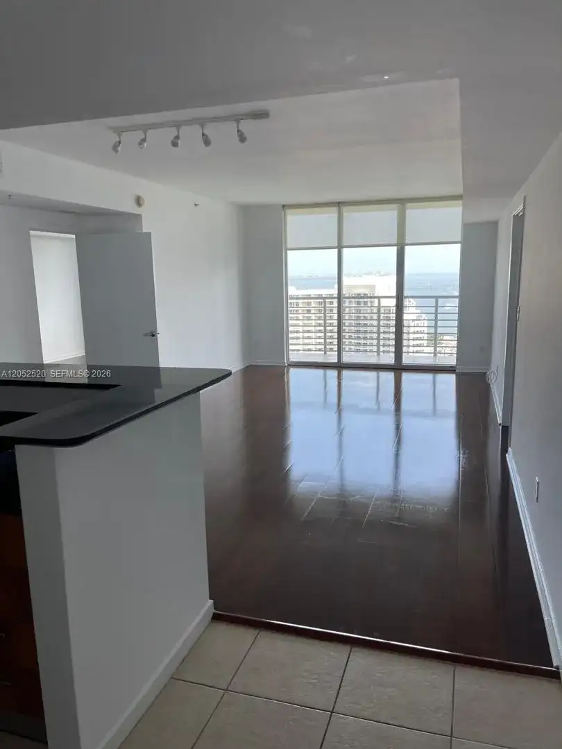 335 S Biscayne Blvd # 3507, Miami FL 33131 photo 4
