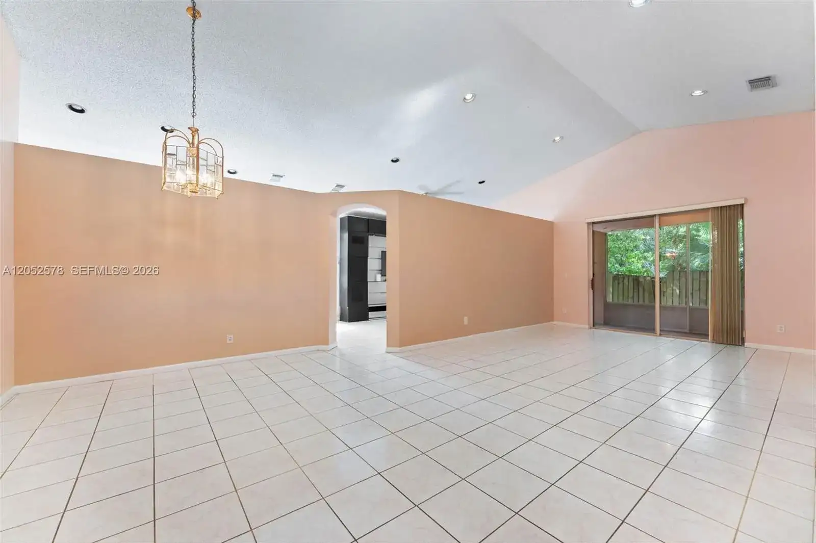 10232 SW 16th Ct, Pembroke Pines FL 33025 photo 4