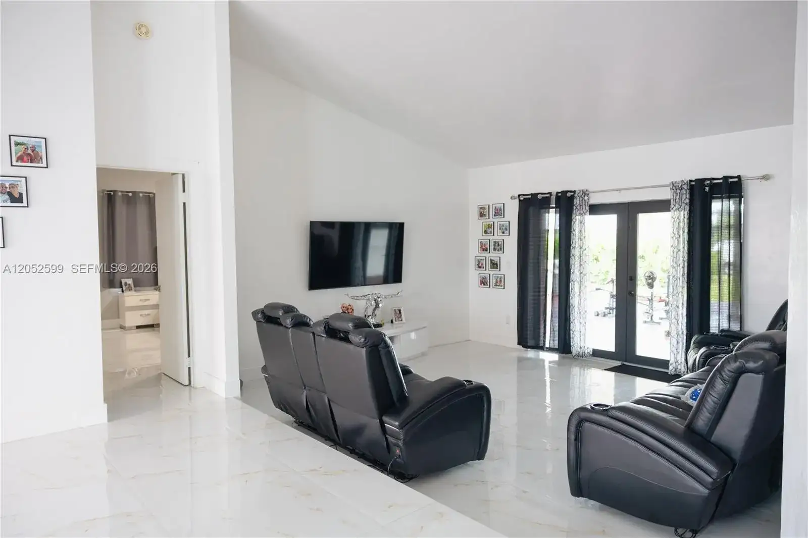 21290 SW 234th St, Homestead FL 33031 photo 4