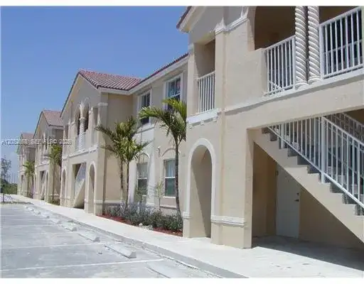 2925 SE 16th Ave # 102, Homestead FL 33035 photo 3