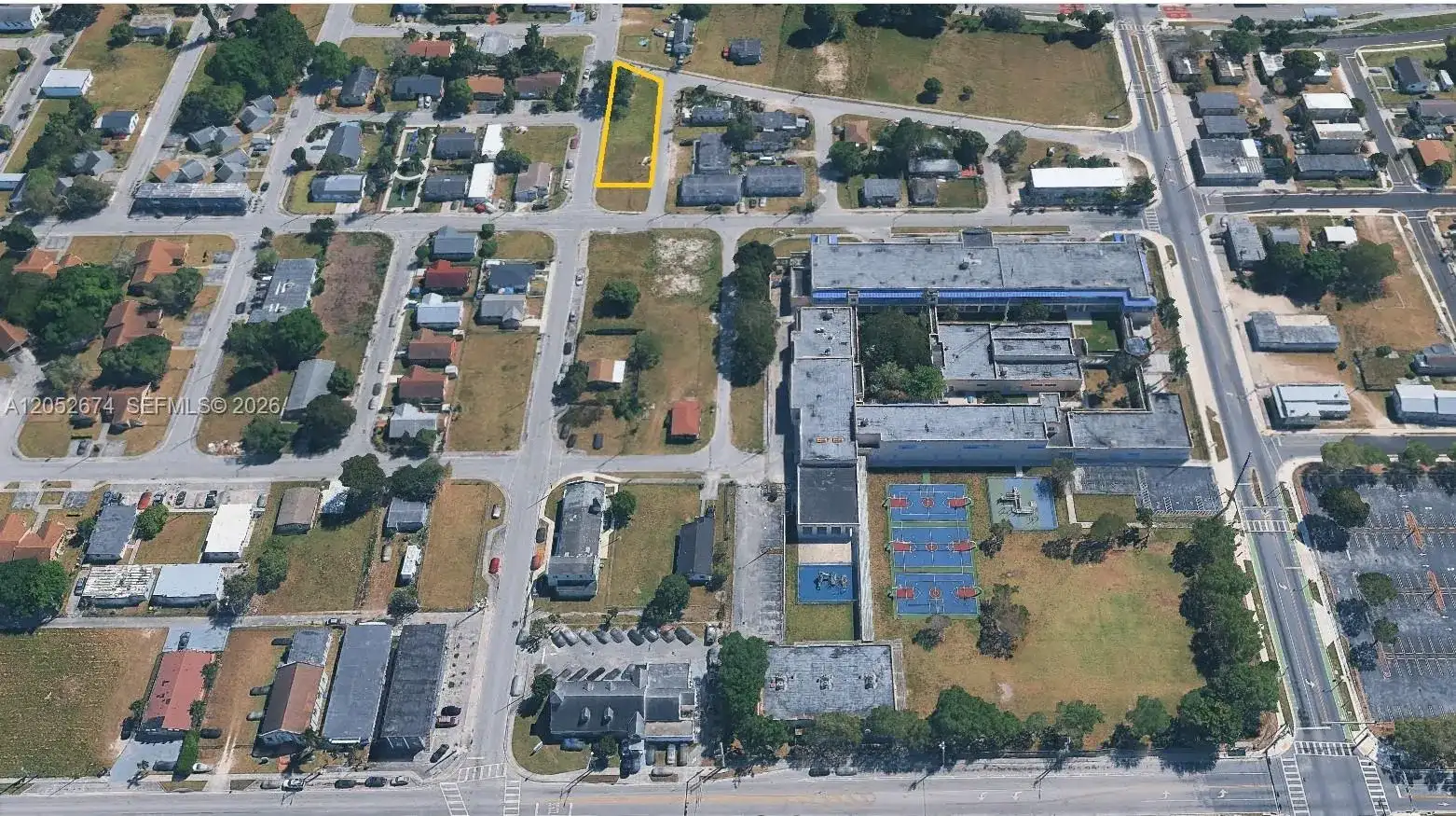 321 SW 6 street, Homestead FL 33030 photo 2