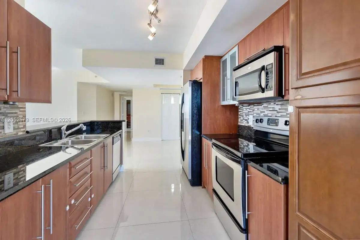 3232 SW 22nd St # 1701, Miami FL 33145 photo 3