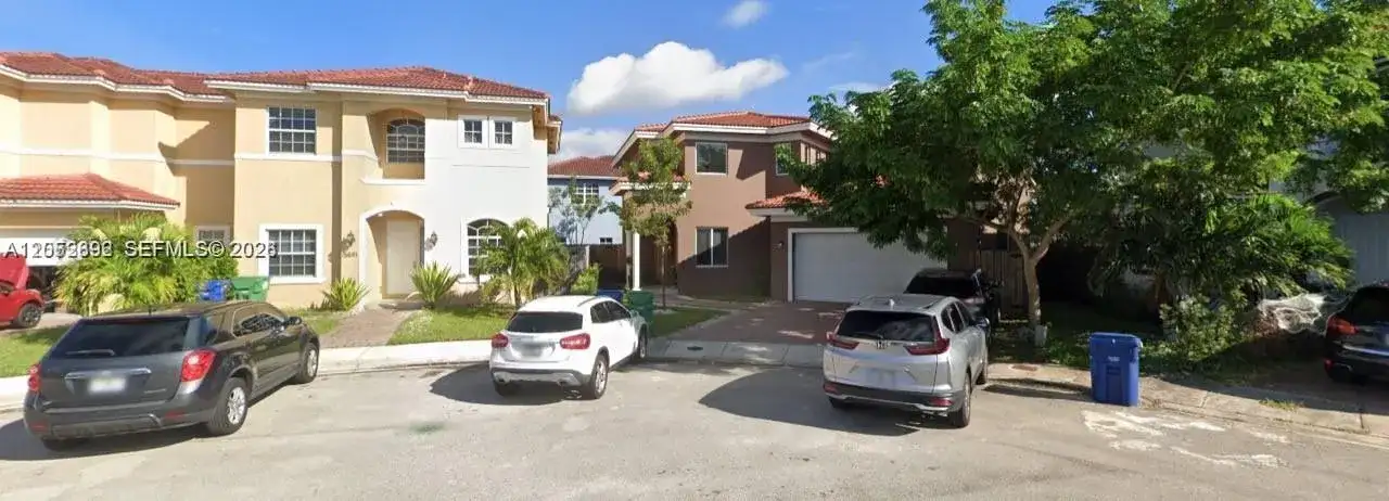 15631 SW 11th Ter, Miami FL 33194 photo 2