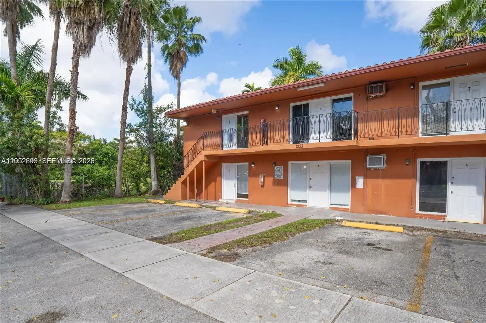 1333 NW 15th St # 10, Miami FL 33125 photo 2