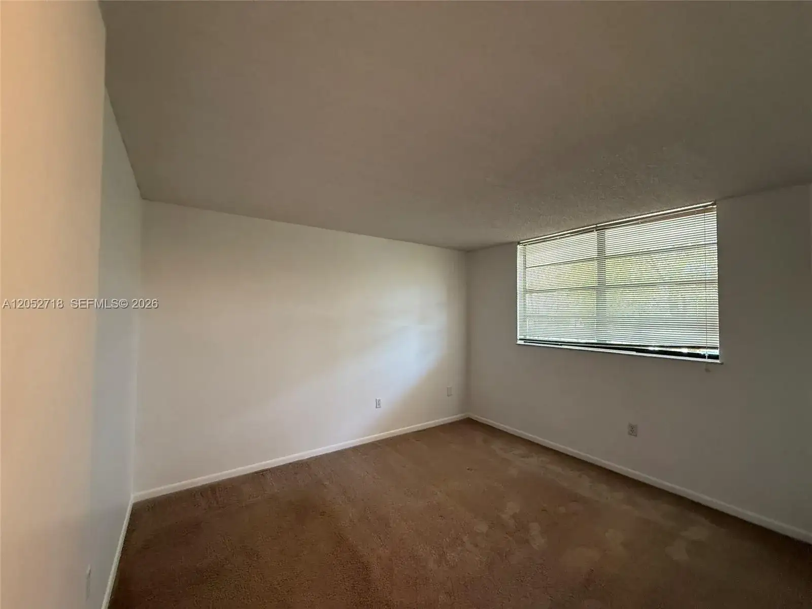 1000 Colony Point Cir #303, Pembroke Pines FL 33026 photo 3