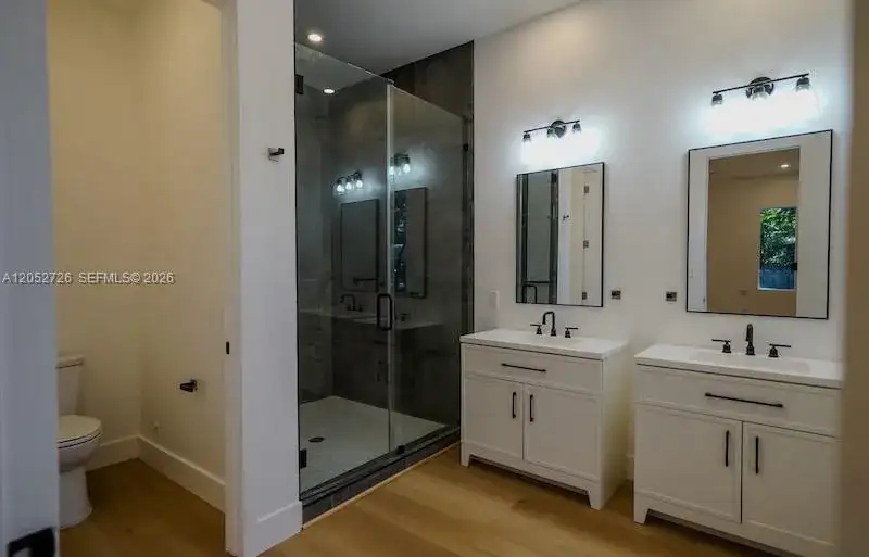 112 NW 24th Ct, Miami FL 33125 photo 5
