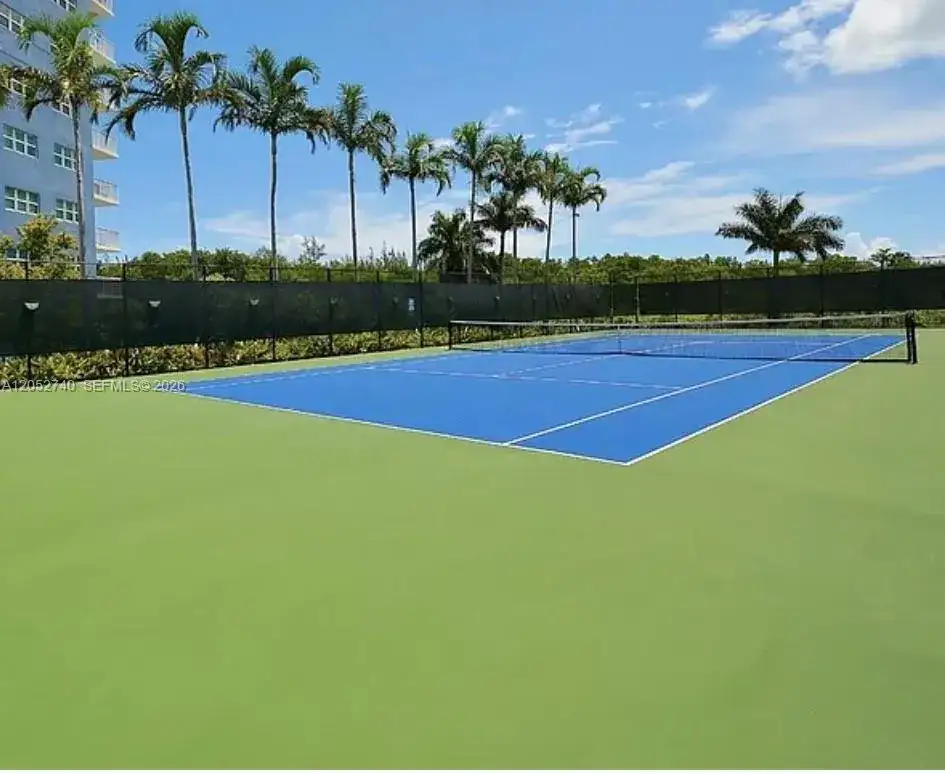 14951 Royal Oaks Ln # 808, North Miami FL 33181 photo 5