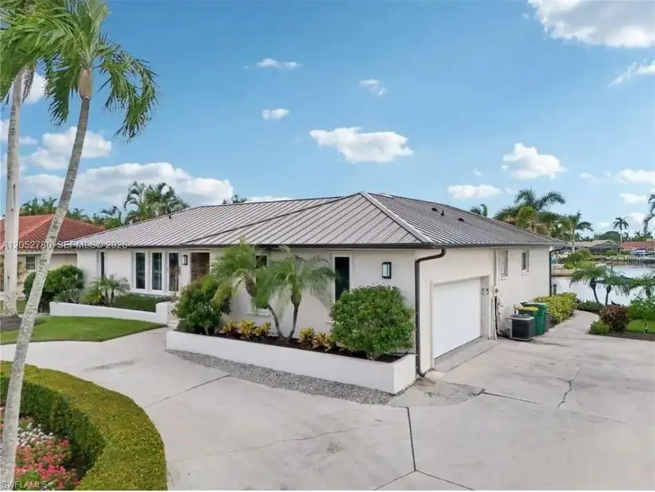 444 N Barfield Dr, Marco Island FL 34145 photo 3