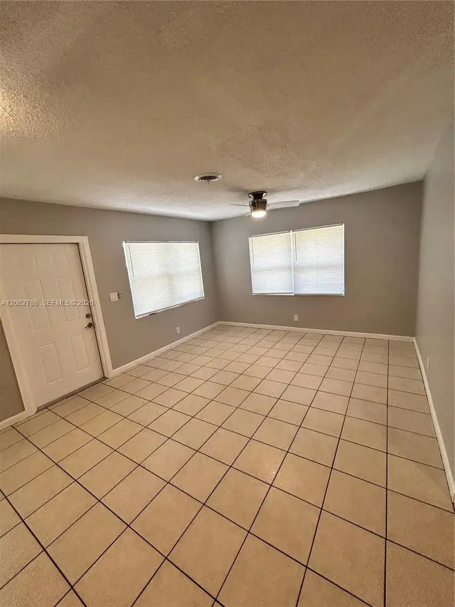 1508 NW 8th Ave # 1, Fort Lauderdale FL 33311 photo 2