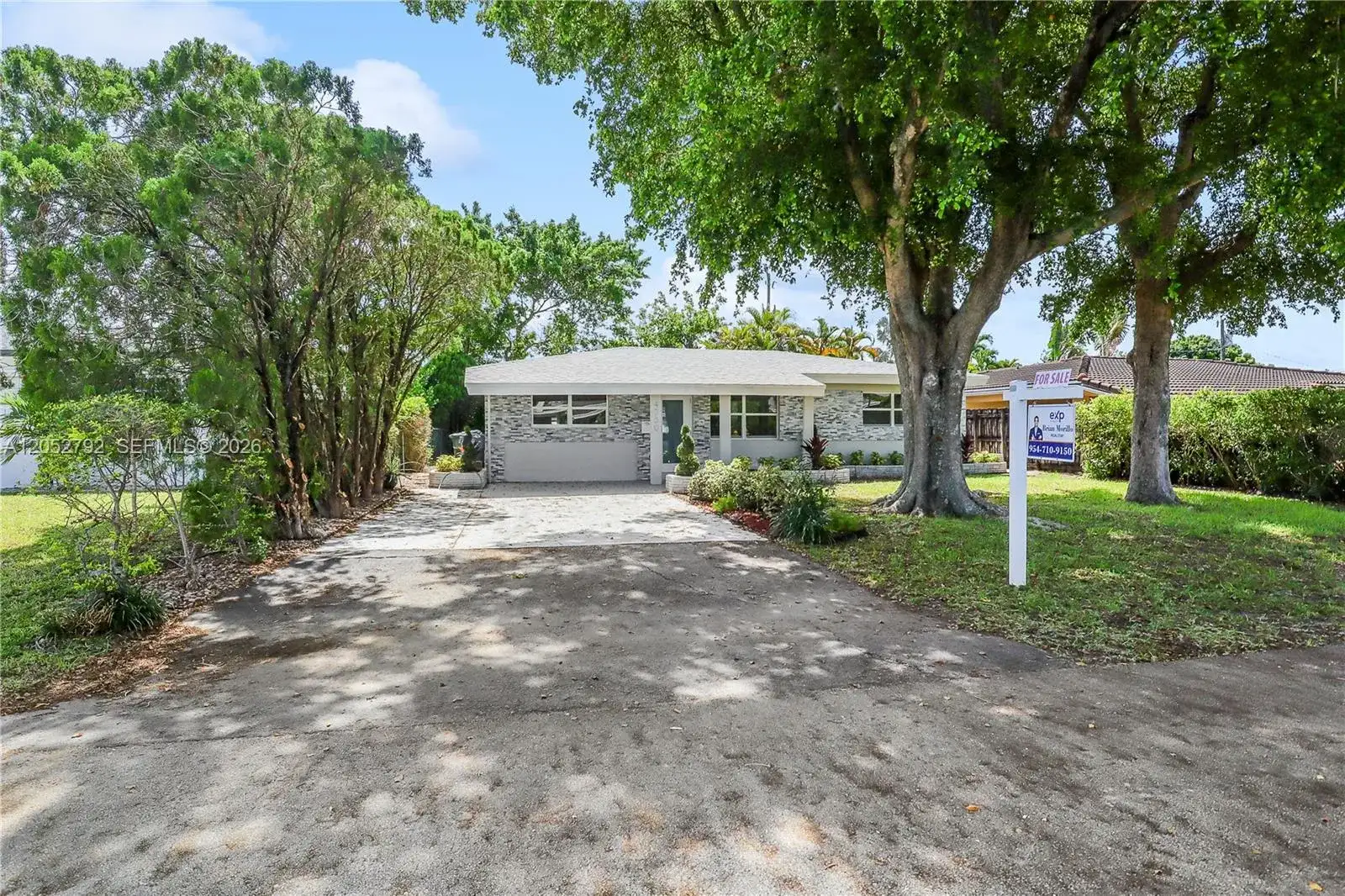 4730 NE 2nd Ave, Oakland Park FL 33334 photo 3