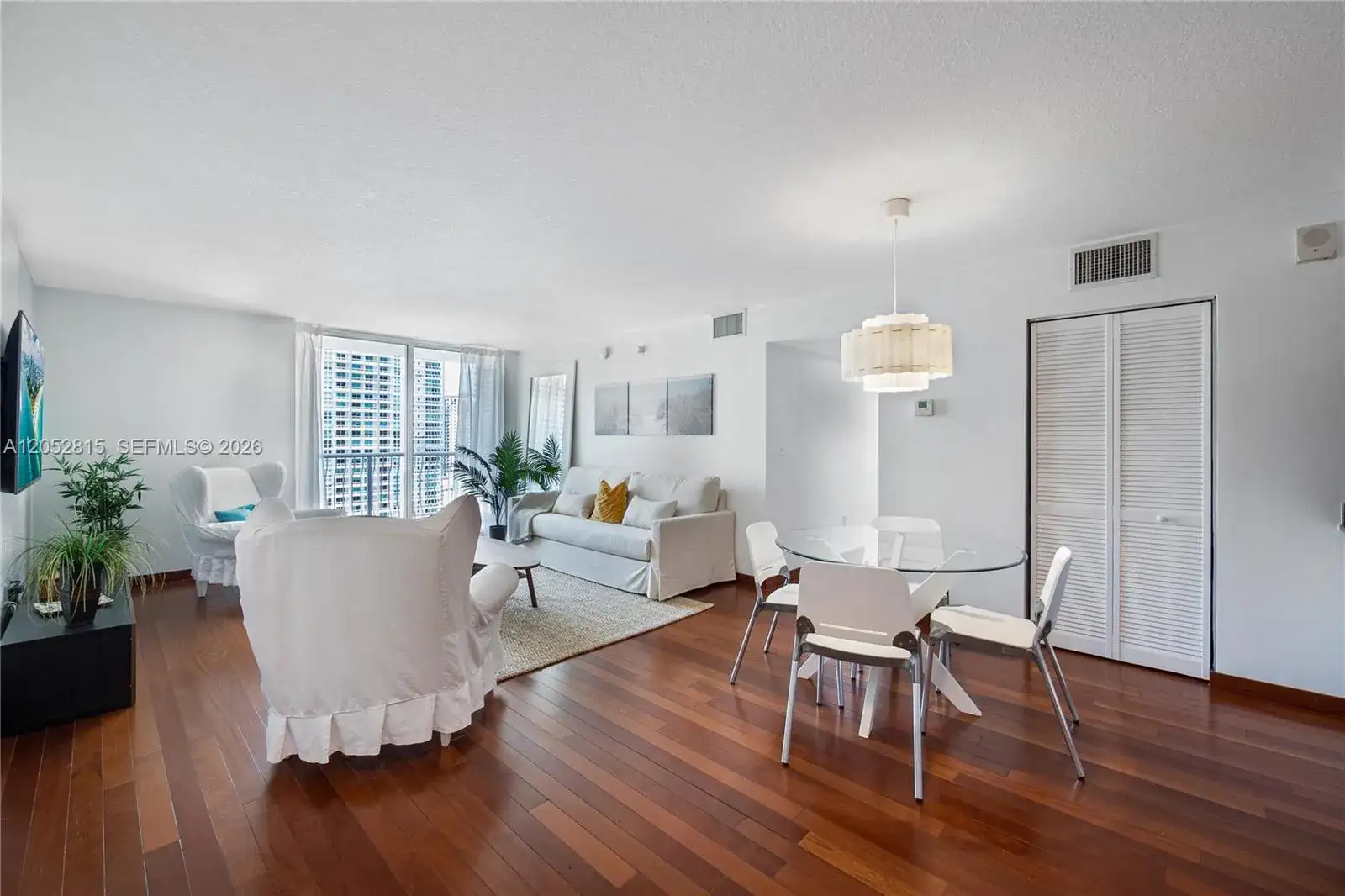 1200 Brickell Bay Dr # 2824, Miami FL 33131 photo 3