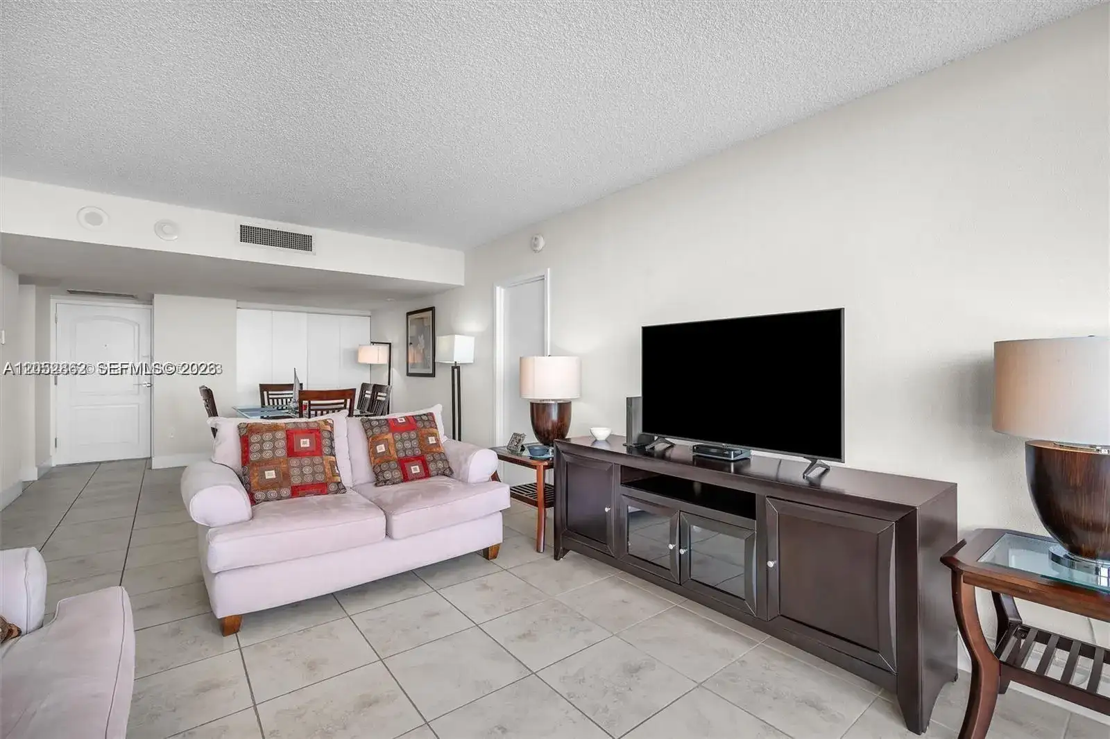 3625 N Country Club Dr, Aventura FL 33180 photo 3