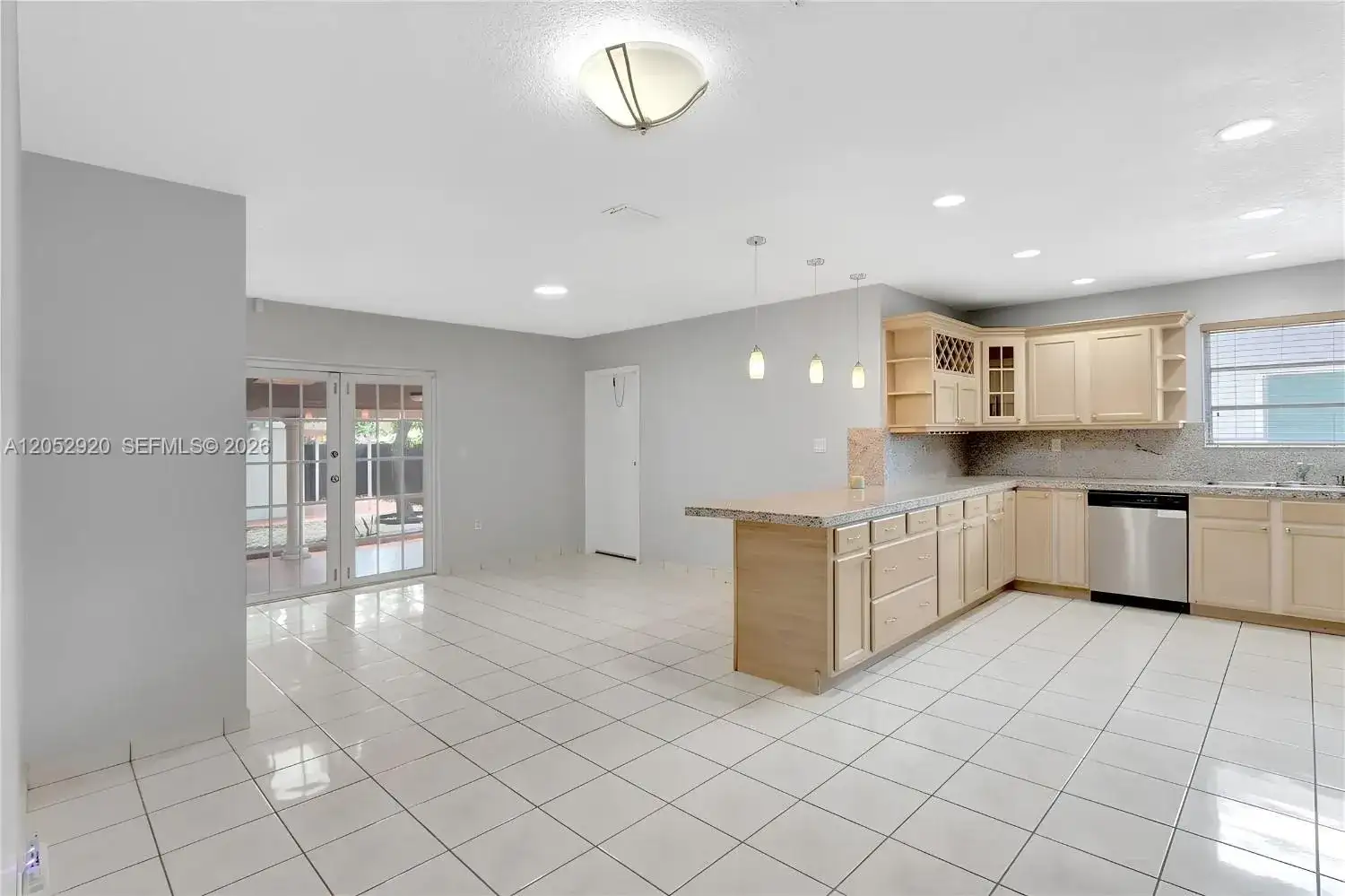 2476 SW 17 St Rear, Miami FL 33145 photo 4