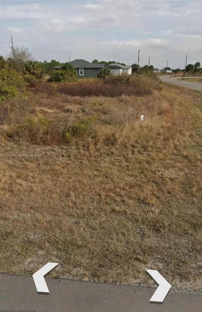 8026 Olive Circle, La Belle FL 33935 photo 2