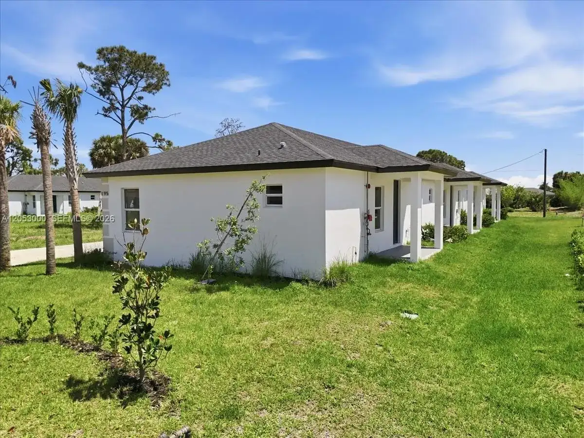 195 Rotonda Blvd W # C, Port Charlotte FL 33947 photo 3