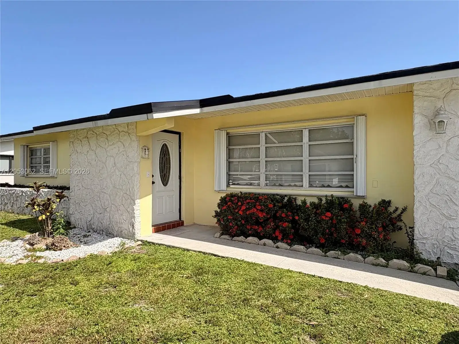 11851 NW 23rd St, Pembroke Pines FL 33026 photo 3