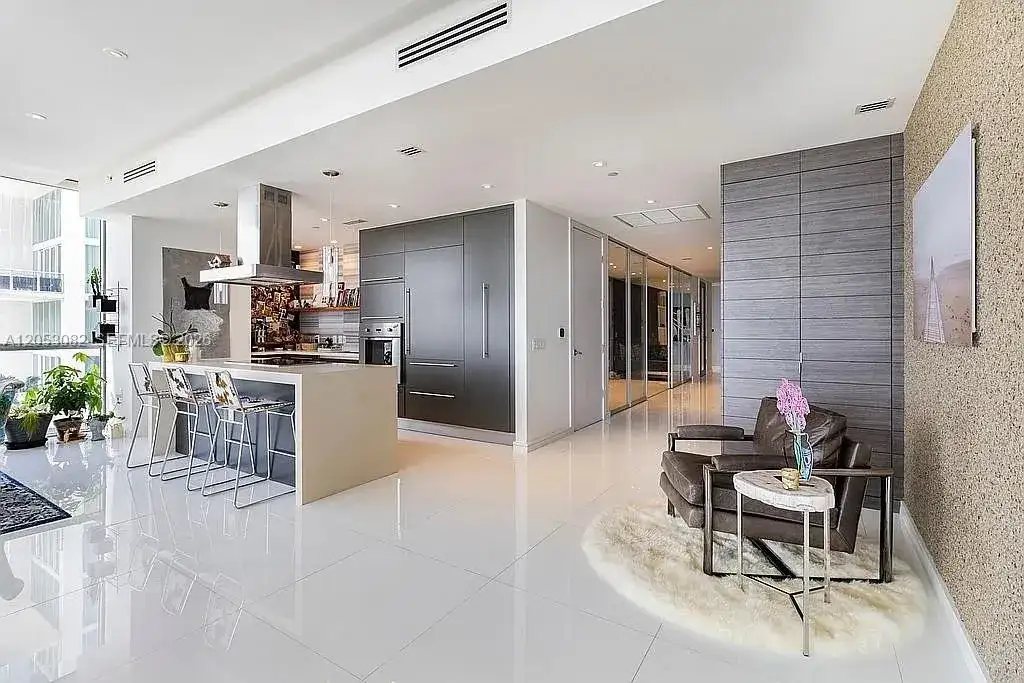 1100 Biscayne Blvd # 1501, Miami FL 33132 photo 5
