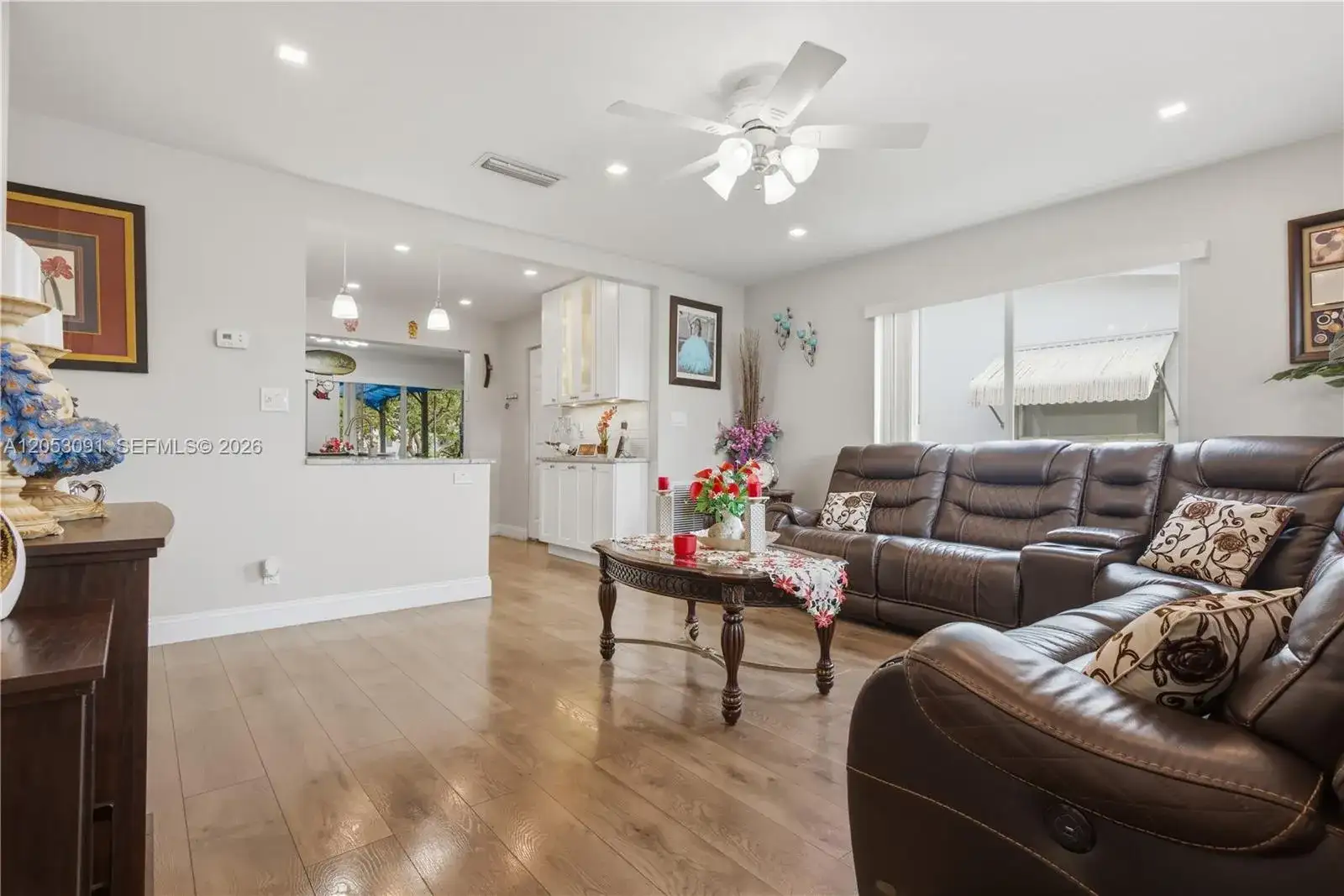 1465 NW 68th Ter, Margate FL 33063 photo 3