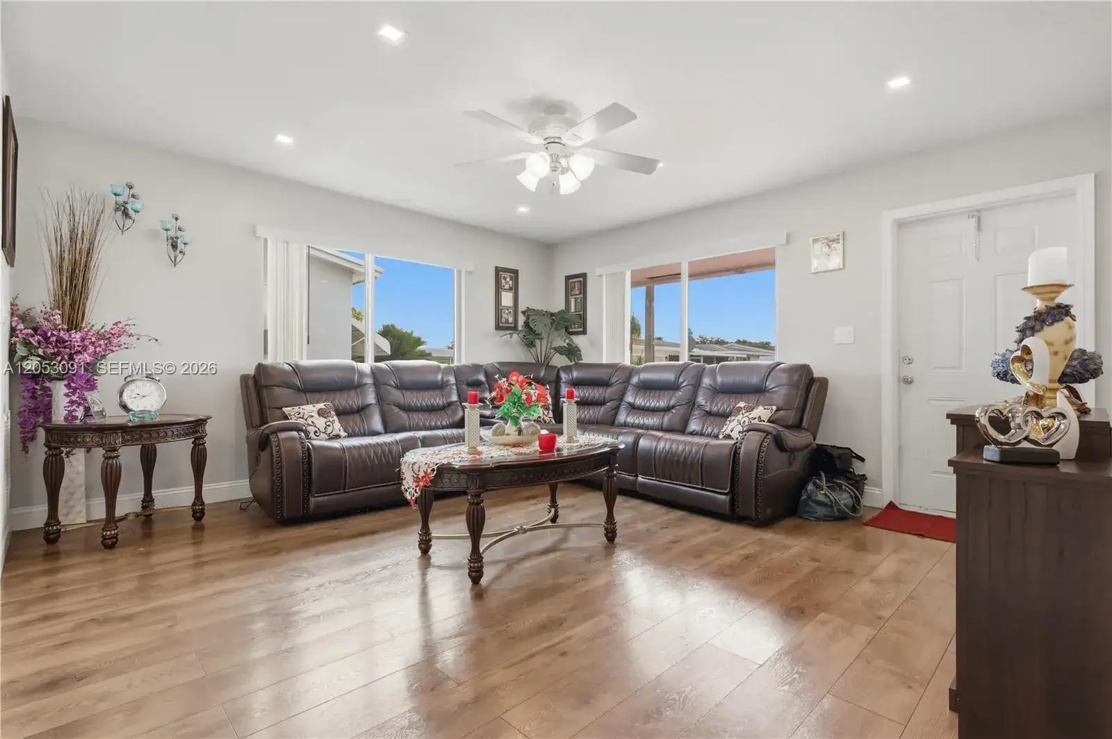 1465 NW 68th Ter, Margate FL 33063 photo 4