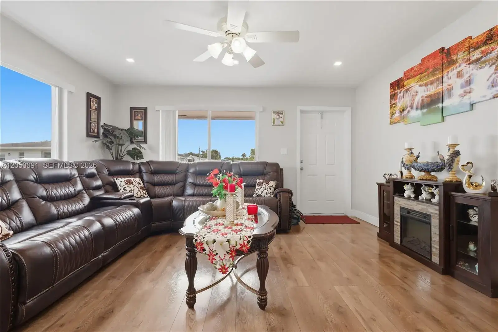 1465 NW 68th Ter, Margate FL 33063 photo 5