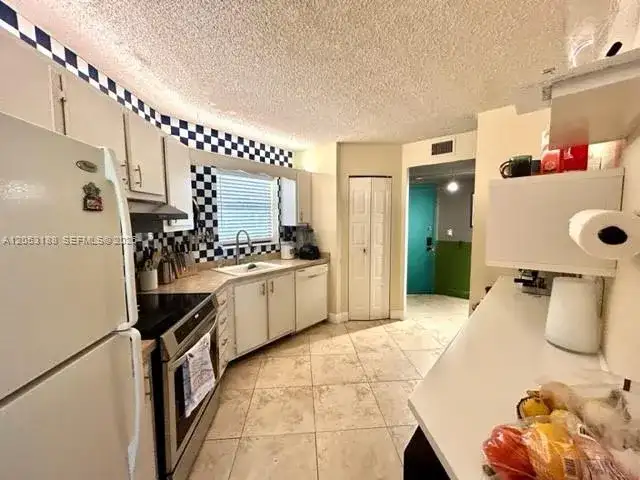 6555 W Broward Blvd # 306, Plantation FL 33317 photo 3