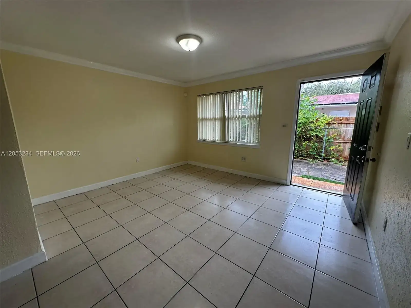 280 NW 39th St, Miami FL 33127 photo 4