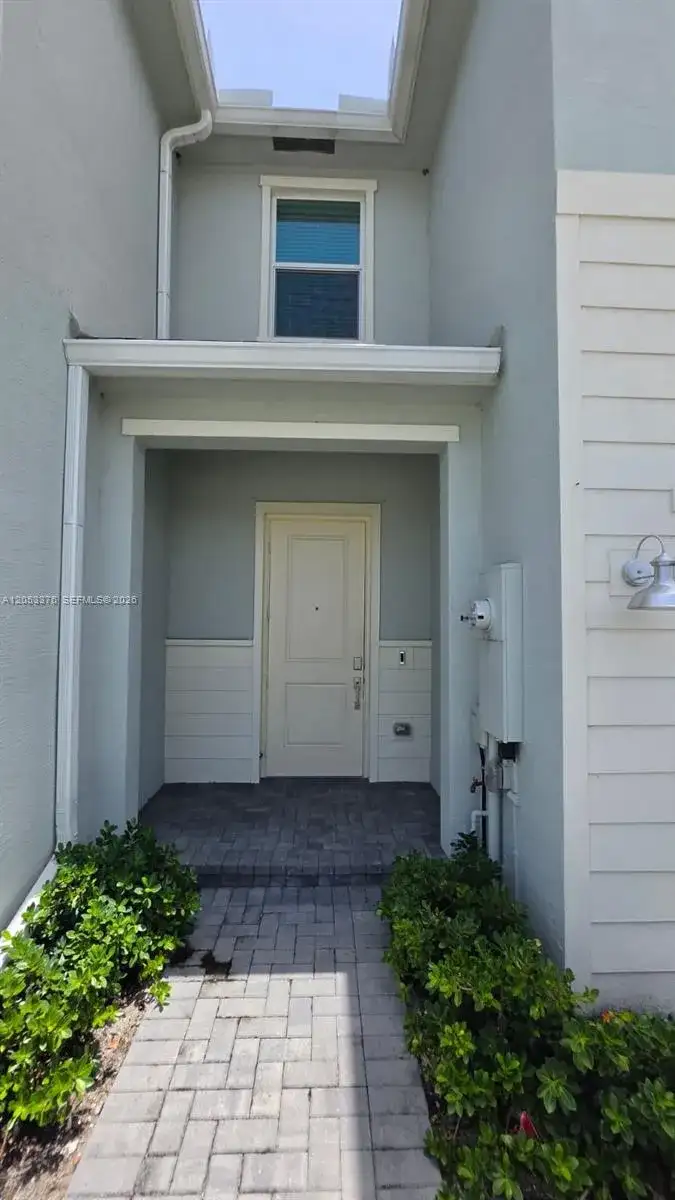 694 SE Lake Falls St, Port St. Lucie FL 34984 photo 3