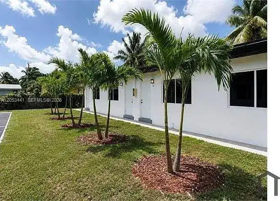 60 NW 71st St # 6, Miami FL 33150 photo 2