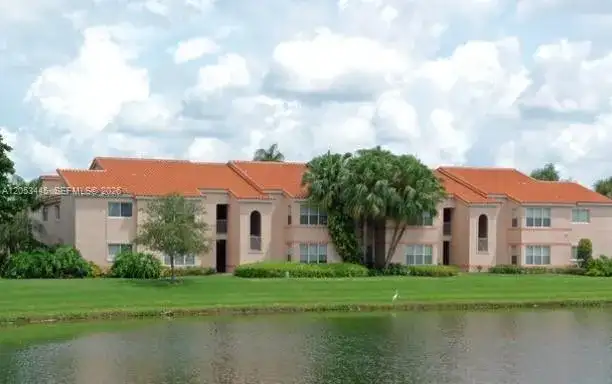 3310 N Pinewalk Dr N # 1825, Margate FL 33063 photo 3