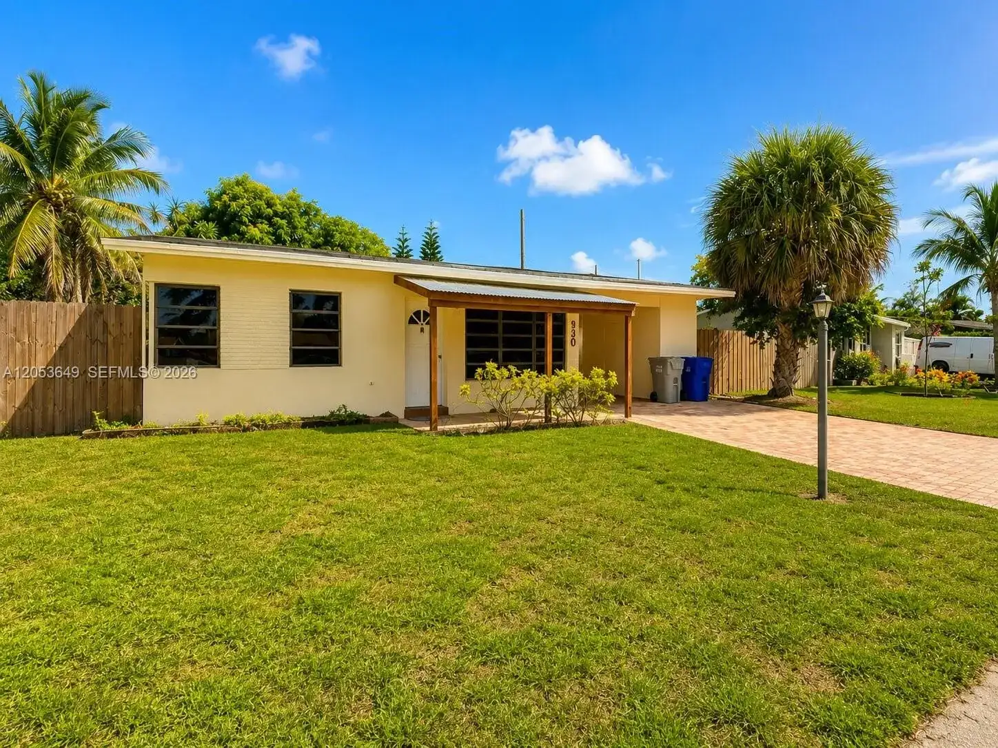 930 NE 23rd Ct, Pompano Beach FL 33064 photo 4