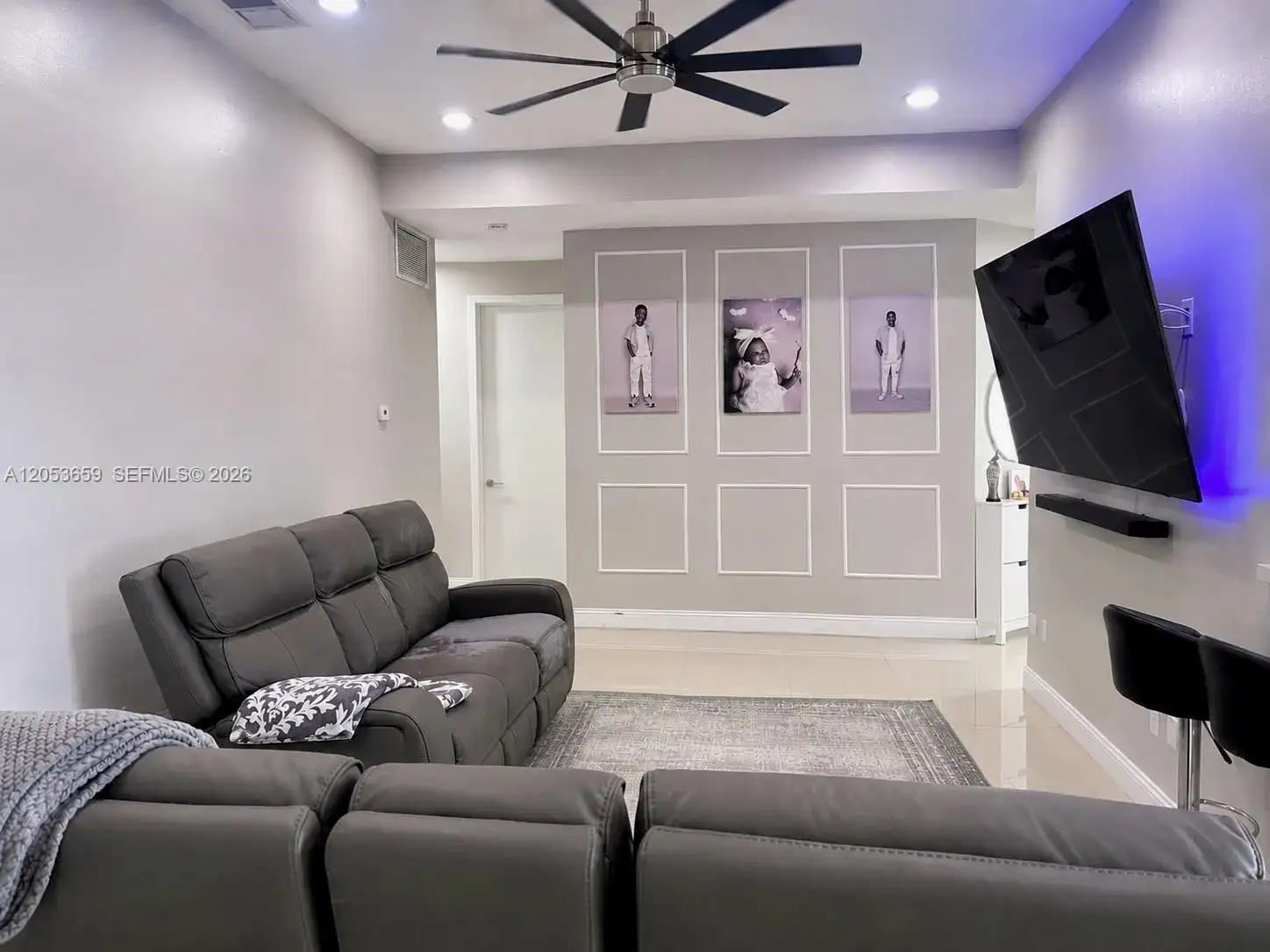 1040 SW 85th Ter, Pembroke Pines FL 33025 photo 4