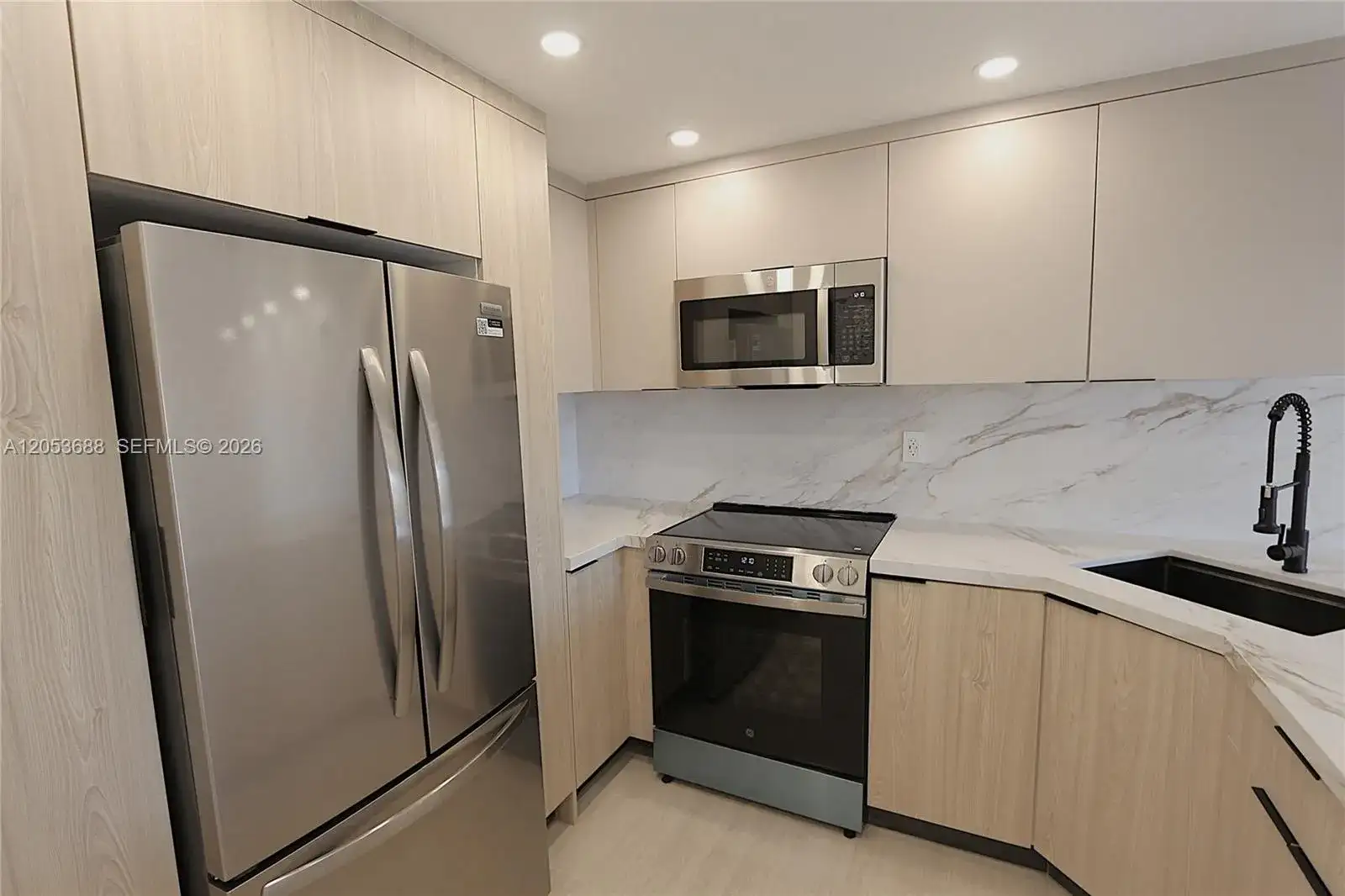 801 NW 47th Ave # 518W, Miami FL 33126 photo 4