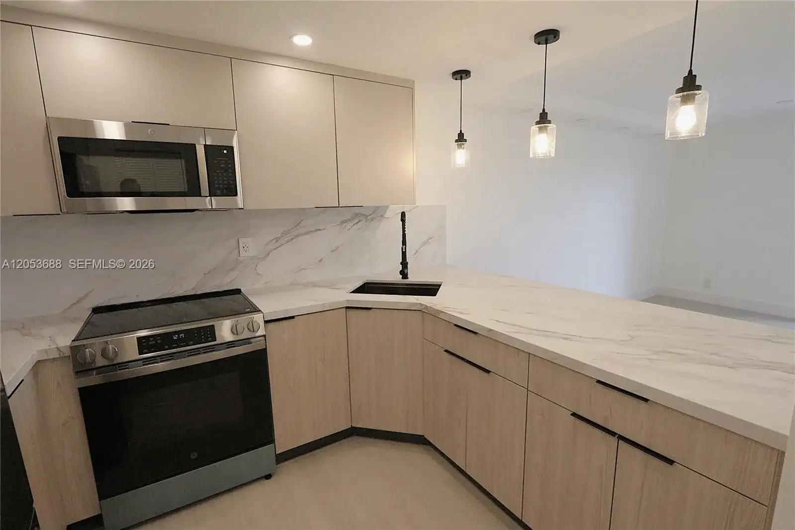 801 NW 47th Ave # 518W, Miami FL 33126 photo 5