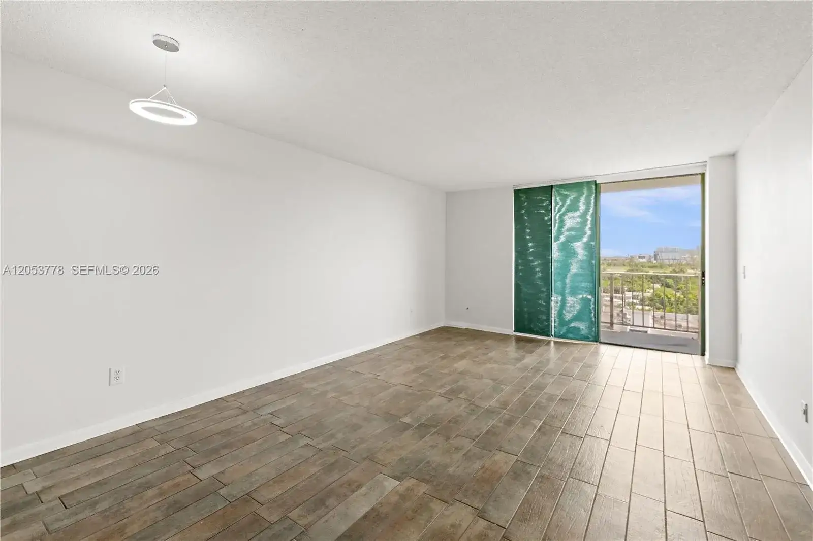2350 NE 135th St # 812, North Miami FL 33181 photo 4