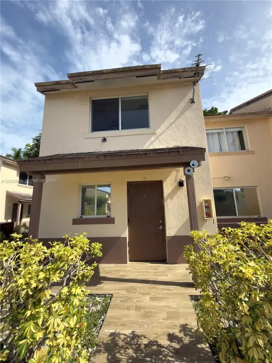 14010 NE 3rd Ct # 1, Miami FL 33161 photo 2