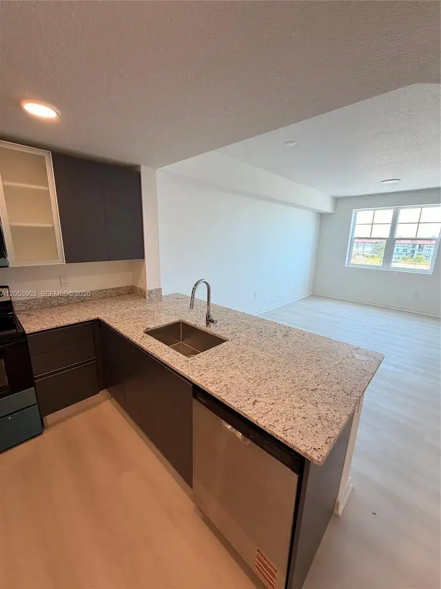5563 MILLENIA PARK BLVD # 212, Orlando FL 32839 photo 3