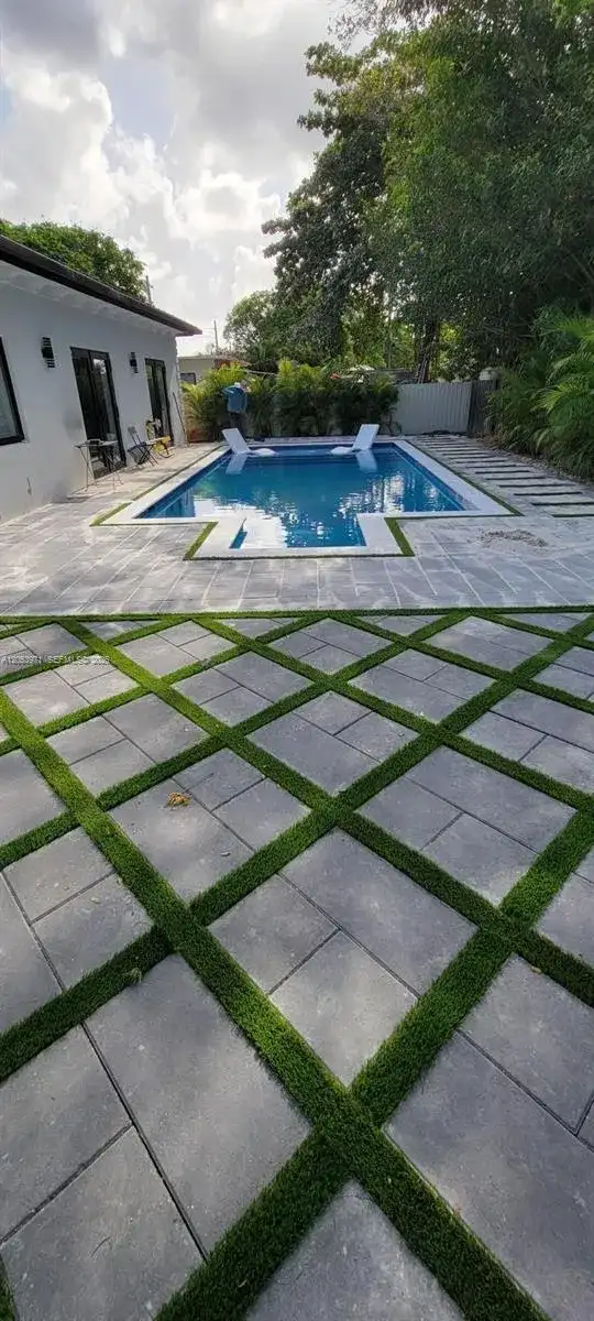 5901 SW 64th St, South Miami FL 33143 photo 3