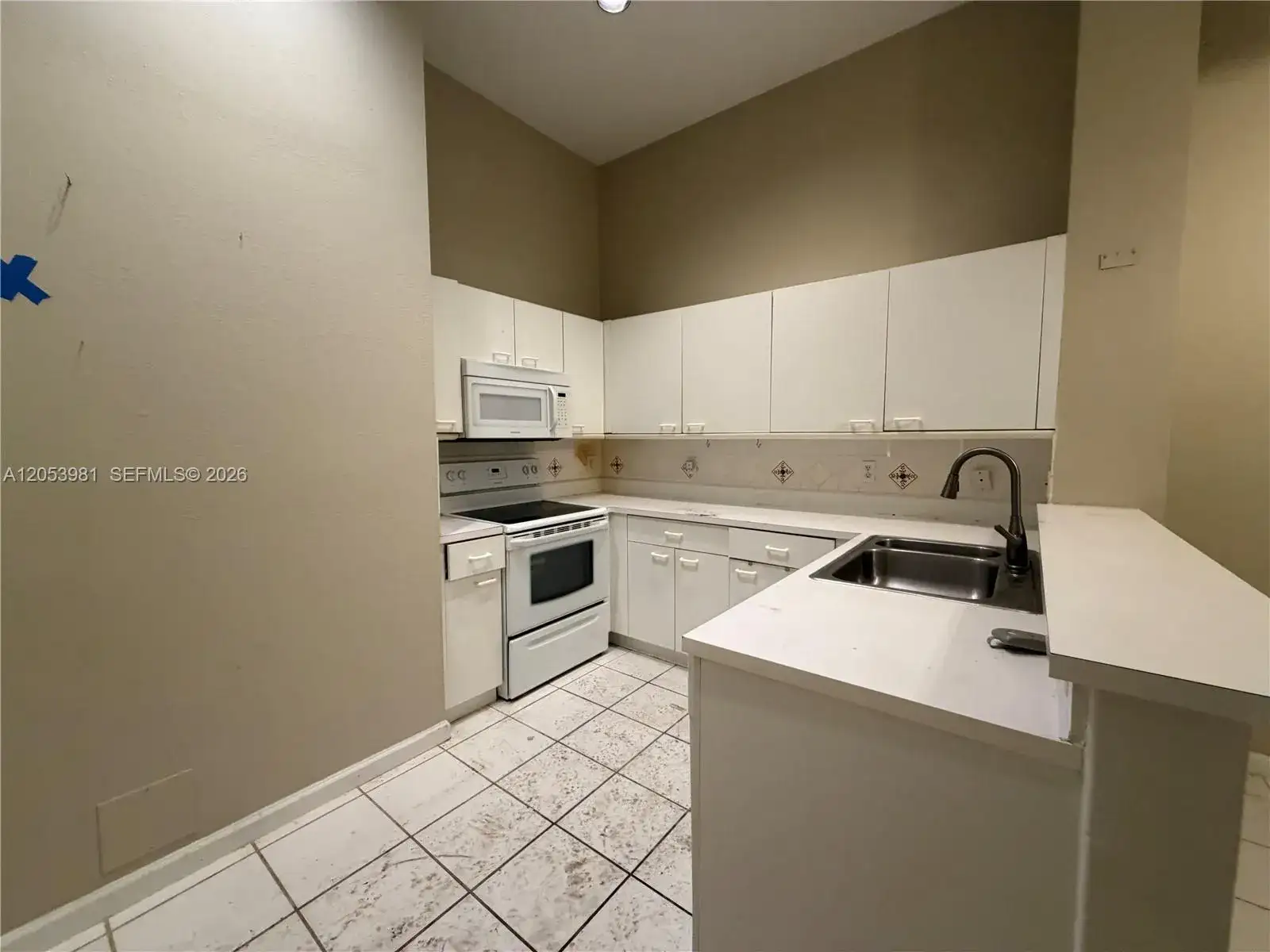 5374 Monterey Cir # B, Delray Beach FL 33484 photo 2