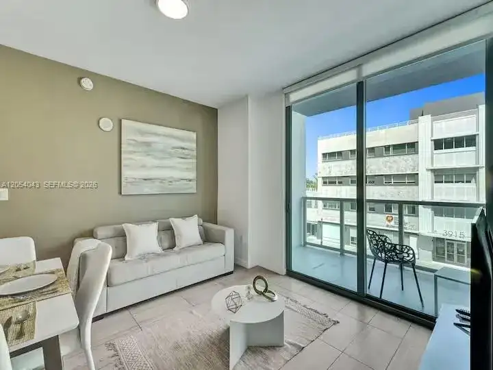 3900 Biscayne Blvd # 216, Miami FL 33137 photo 4