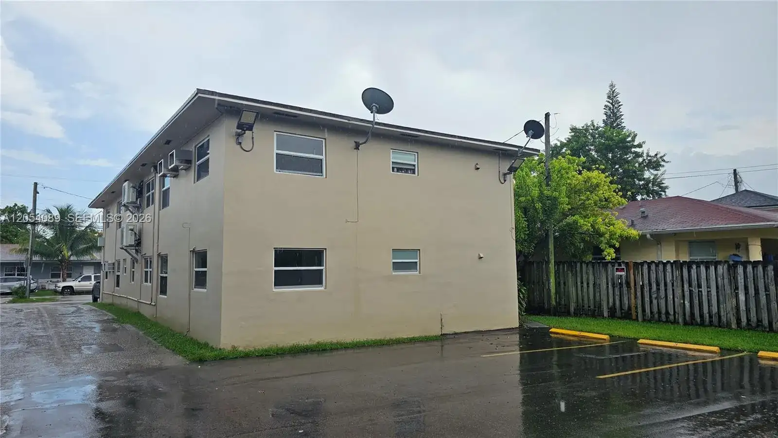 1793 NW 18th Ter # 6, Miami FL 33125 photo 2
