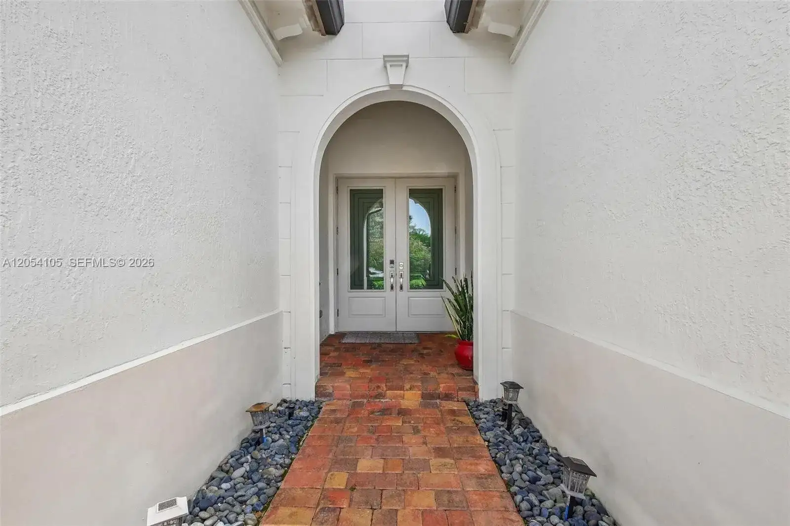 1053 SW 113th Way, Pembroke Pines FL 33025 photo 2