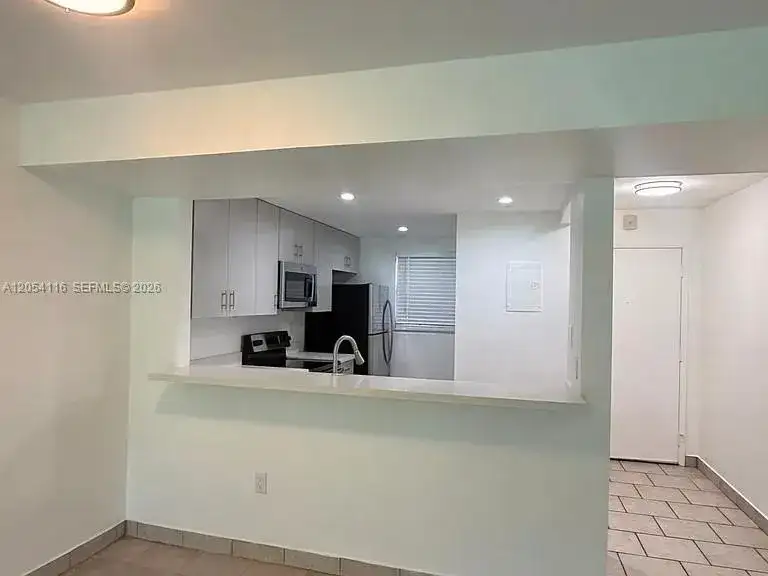 8881 Fontainebleau Blvd # 107, Miami FL 33172 photo 4